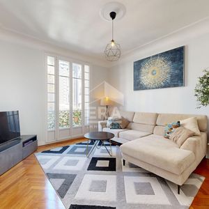 Property in Carre d'Or