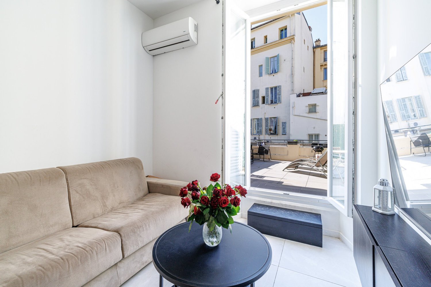 Property photo in Carre d'Or
