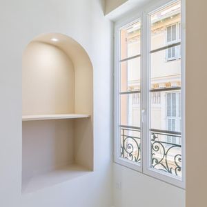 Property in Carre d'Or