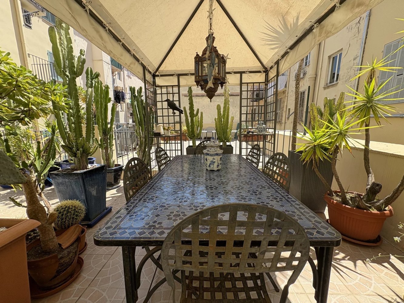 Property photo in Carre d'Or