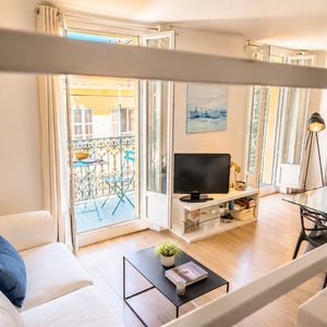 Property in Carre d'Or