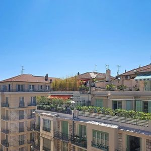 Property in Musicians Quarter