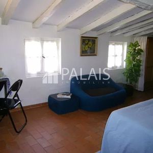 Property in Old Town