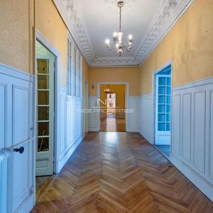 Property in Old Town