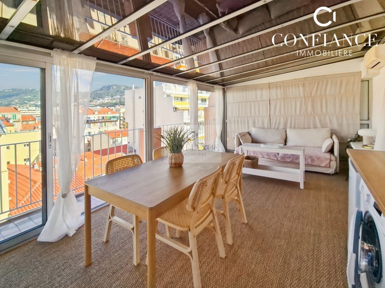 Property photo in Port