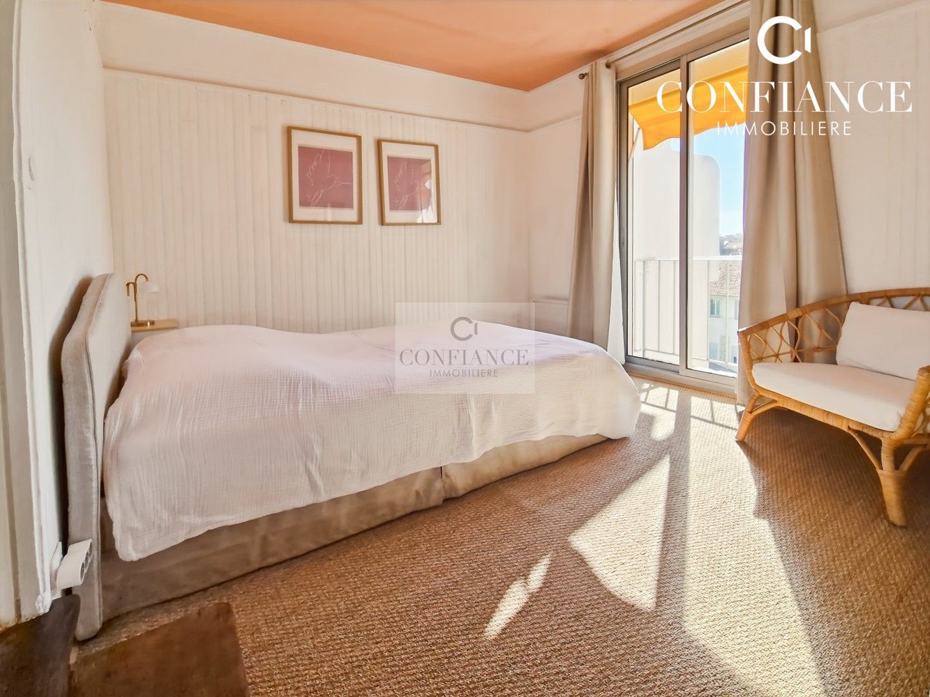 Property photo in Port