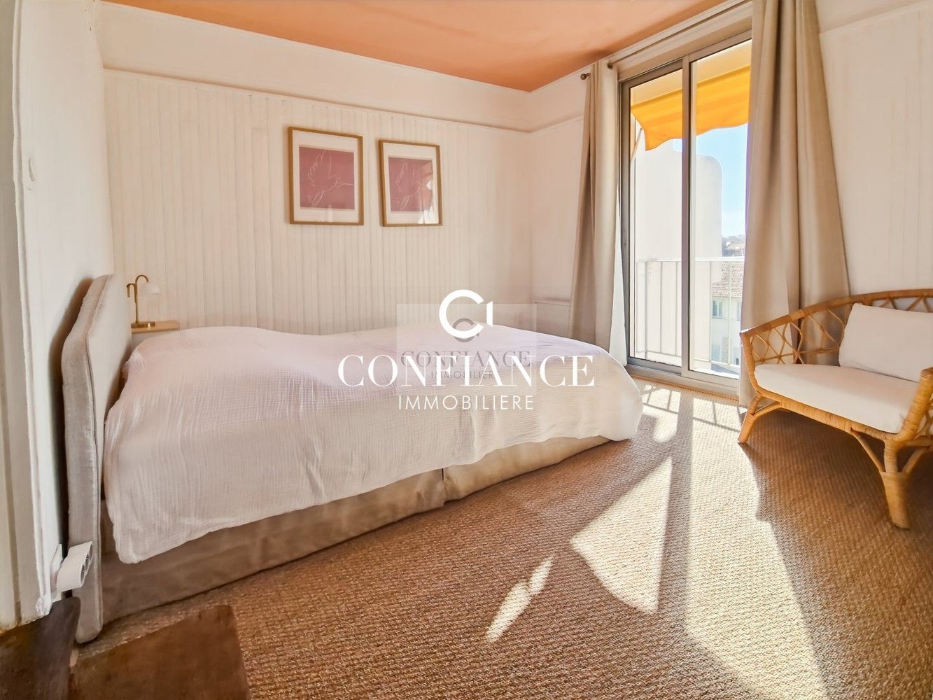 Property photo in Port
