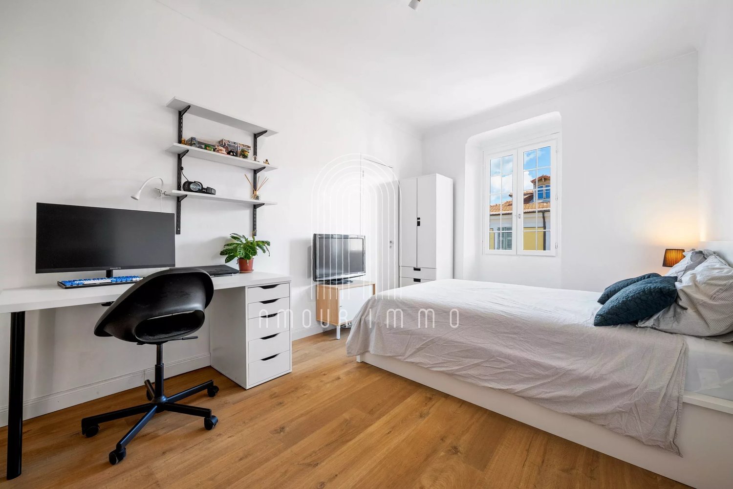 Property photo in Port