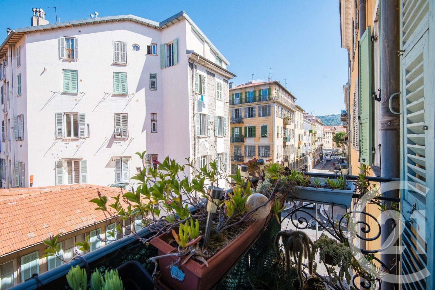 Property photo in Port