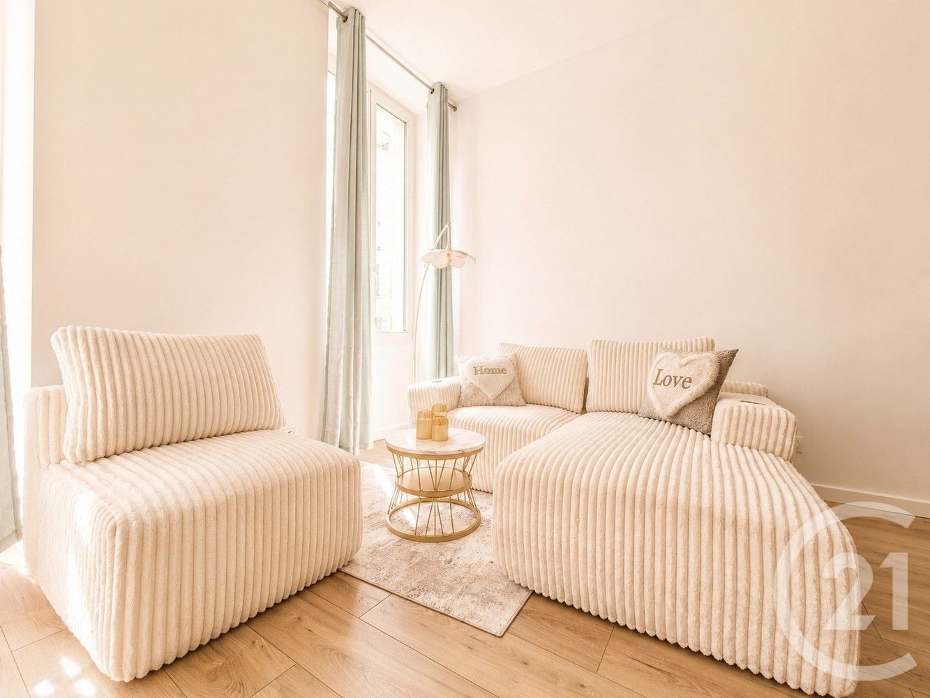 Property photo in Port