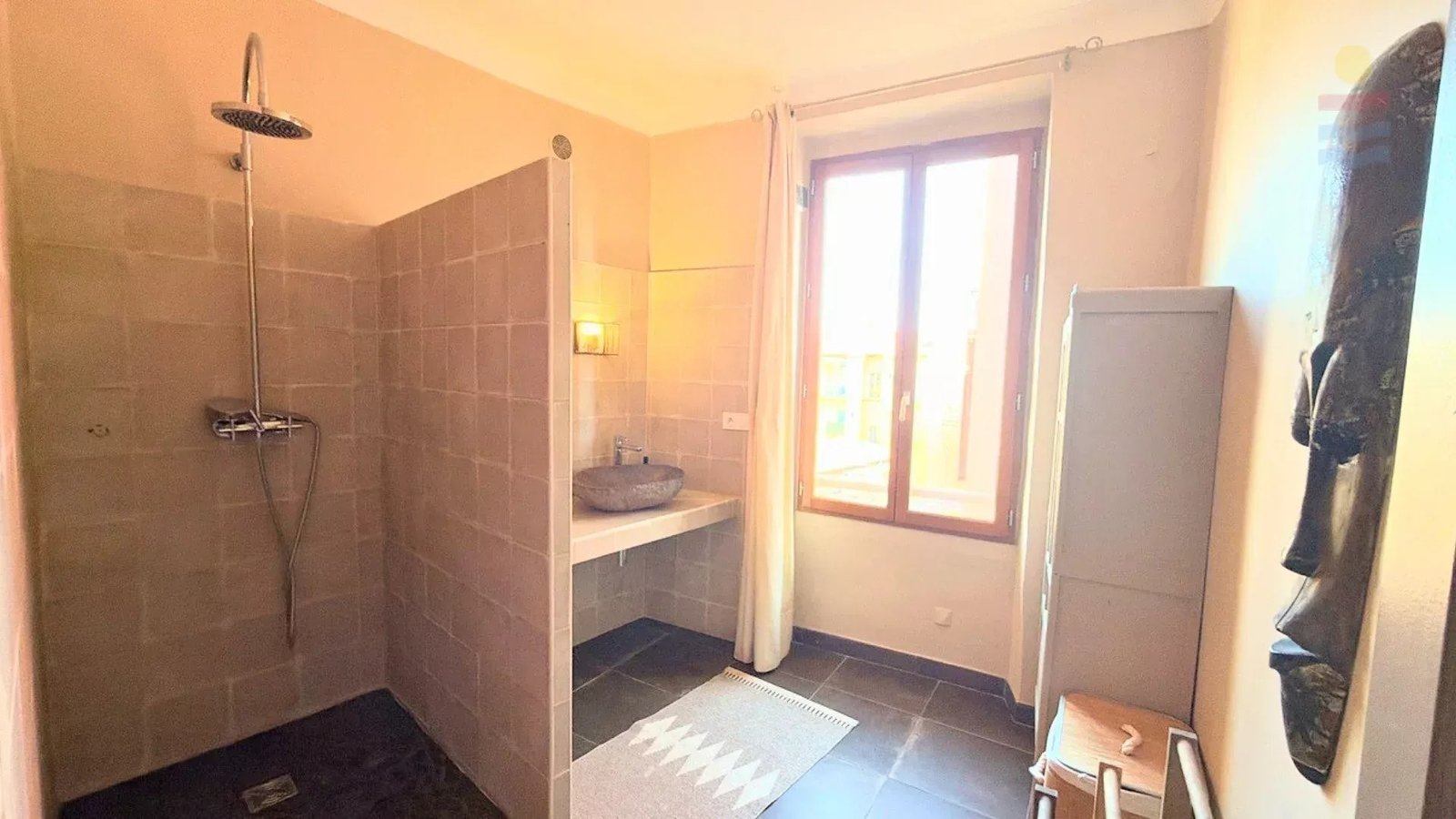 Property photo in Port