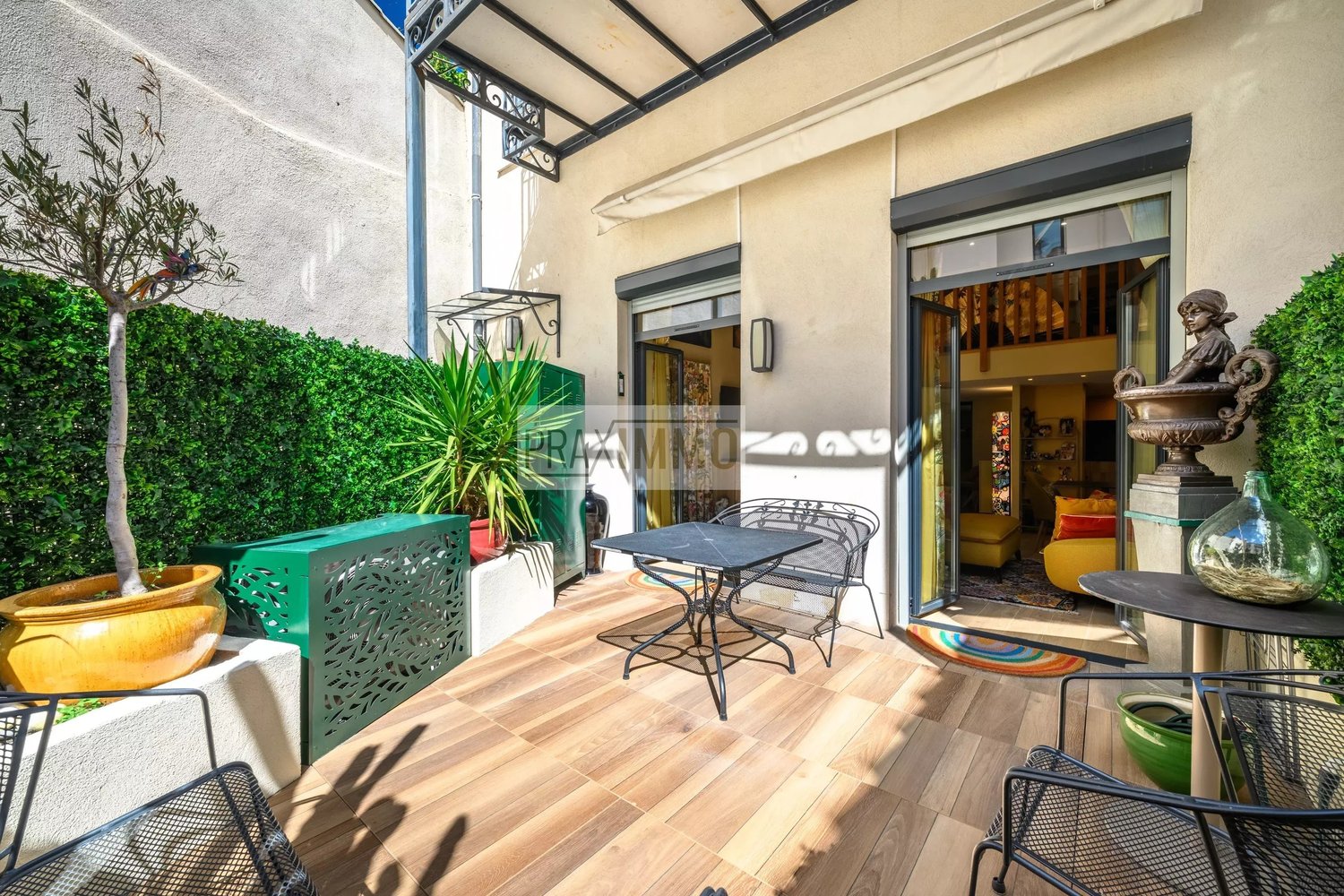 Property photo in Carre d'Argent
