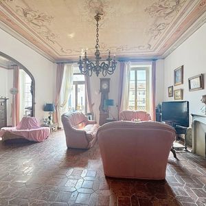 Property in Carre d'Argent