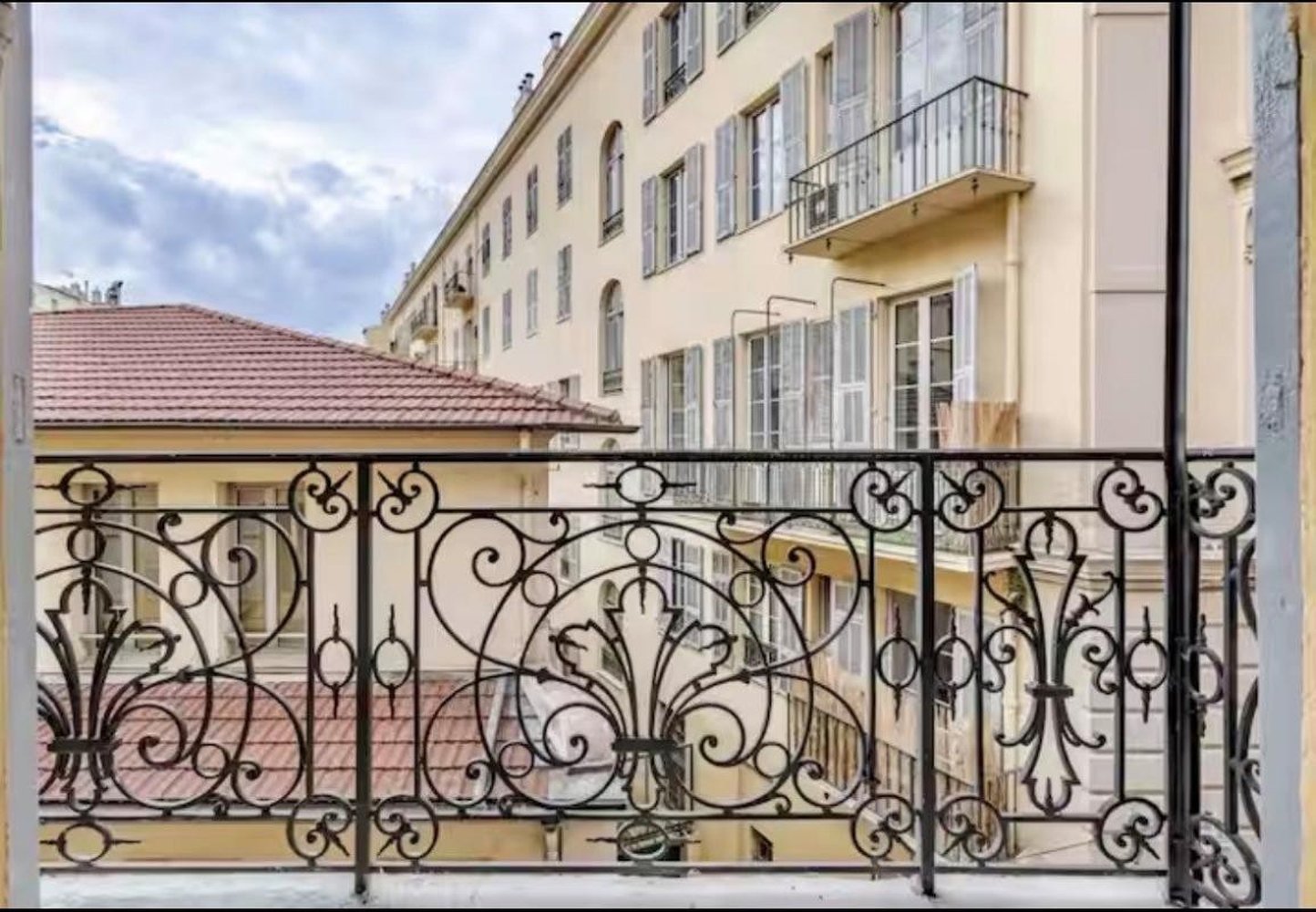 Property photo in Carre d'Argent