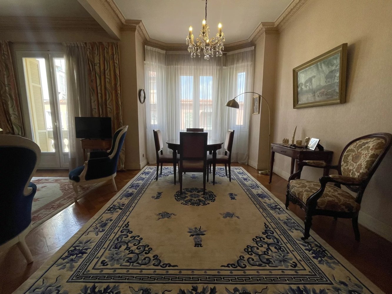 Property photo in Carre d'Or