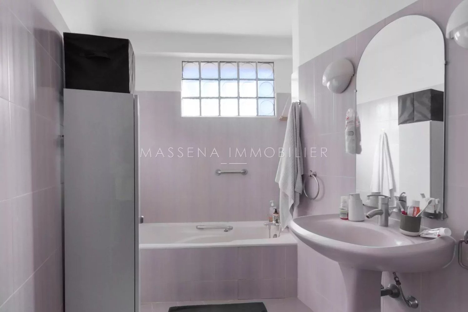 Property photo in Carre d'Or