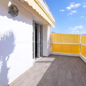 Property in Carre d'Or