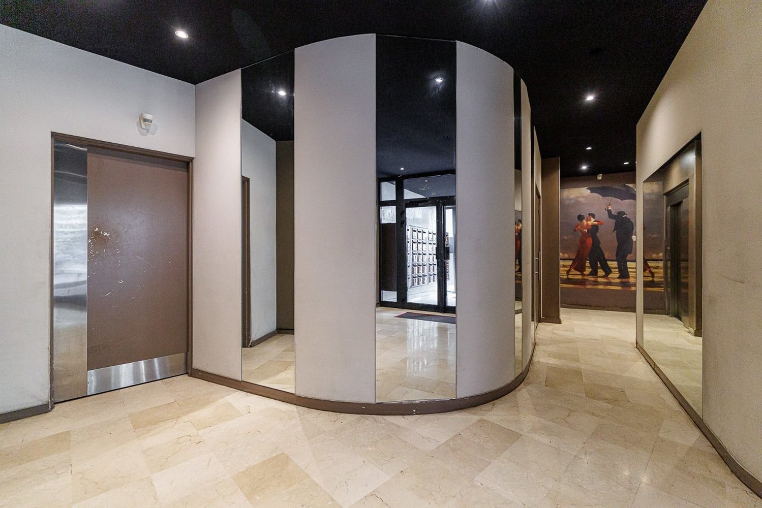 Property photo in Carre d'Or