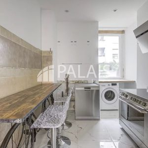 Property in Carre d'Or
