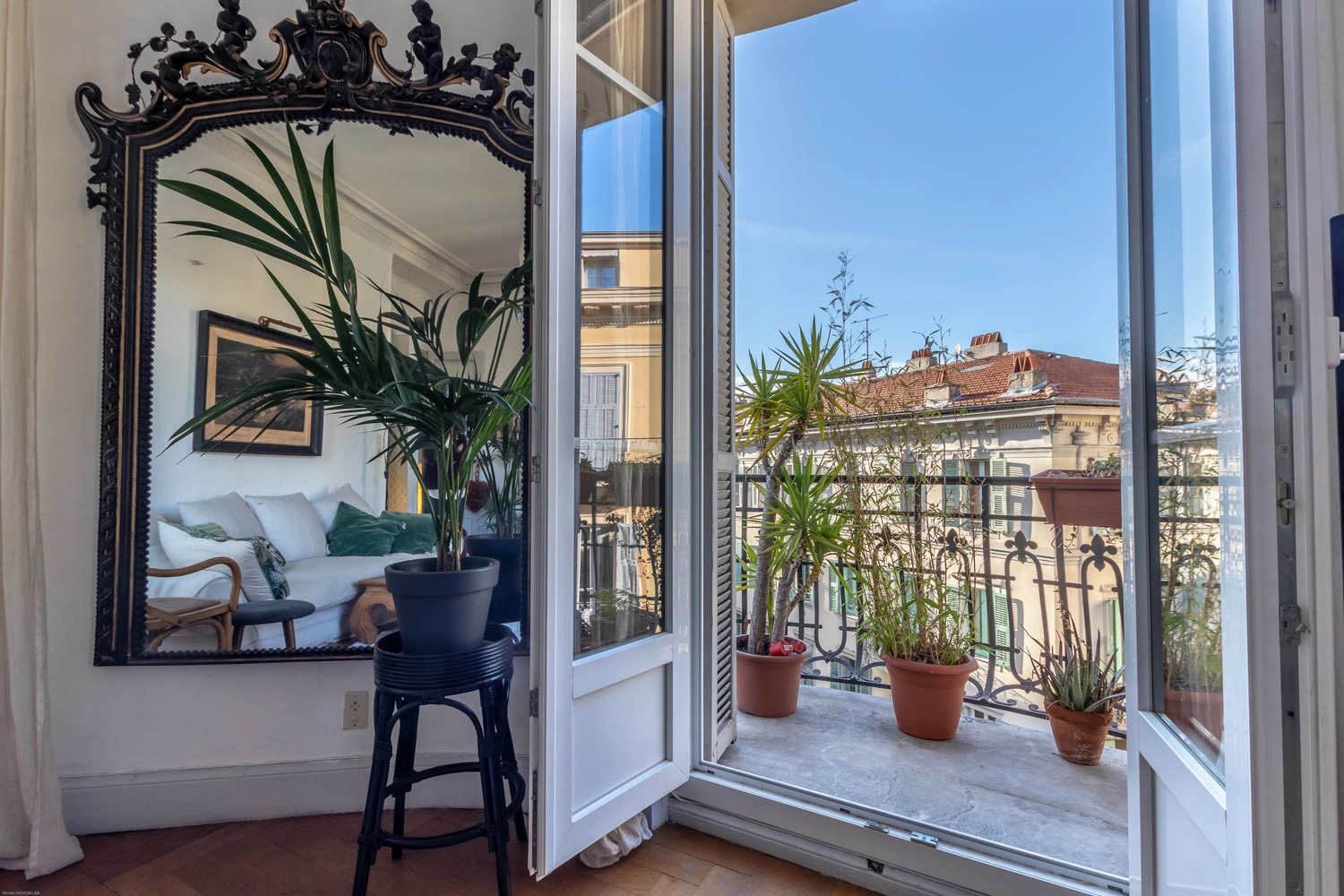 Property photo in Carre d'Or