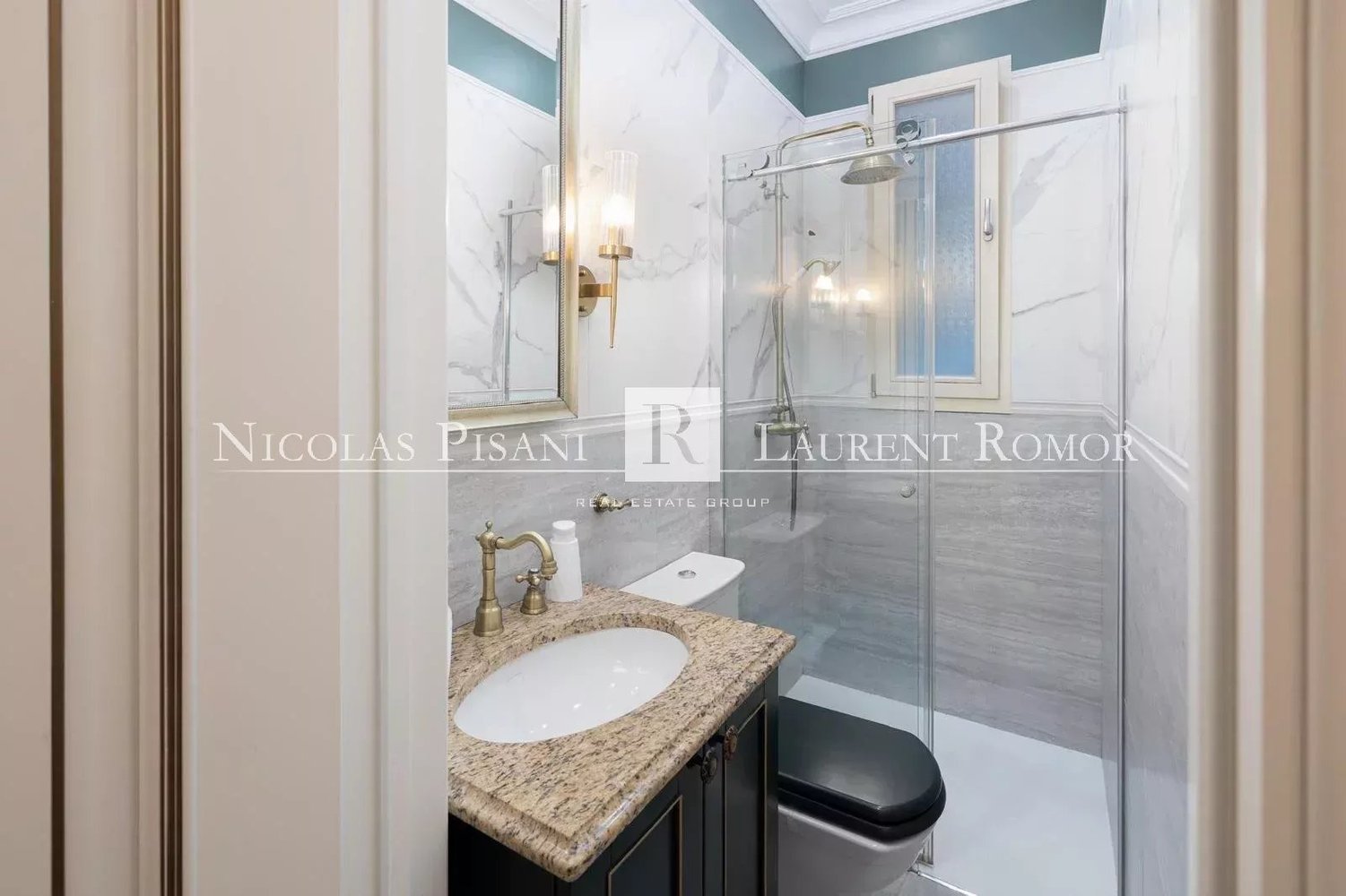 Property photo in Carre d'Or