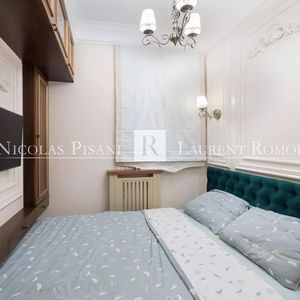 Property in Carre d'Or