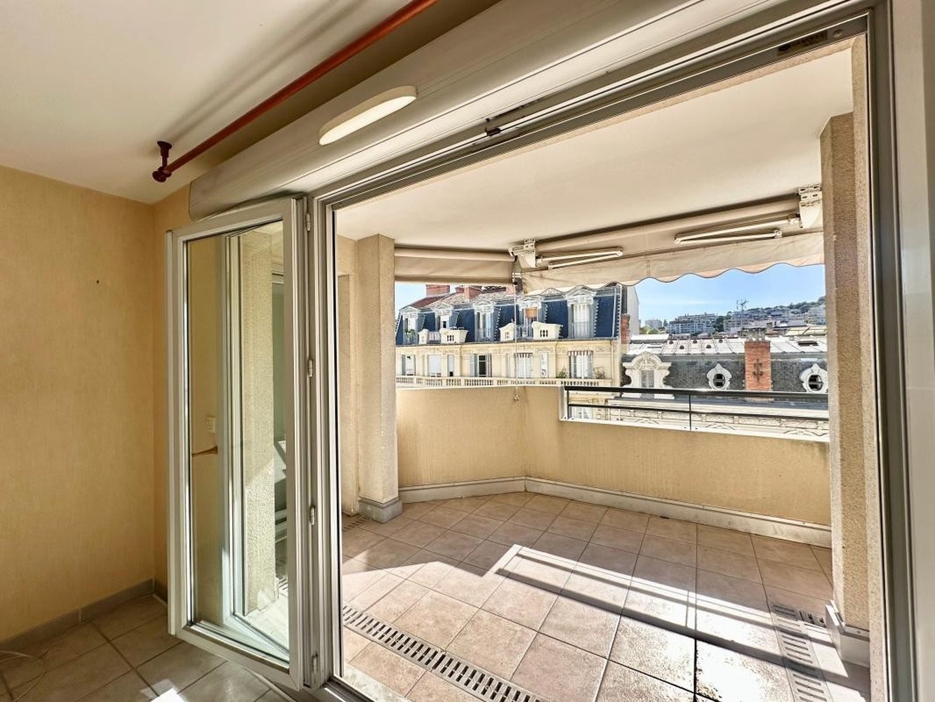 Property photo in Carre d'Or