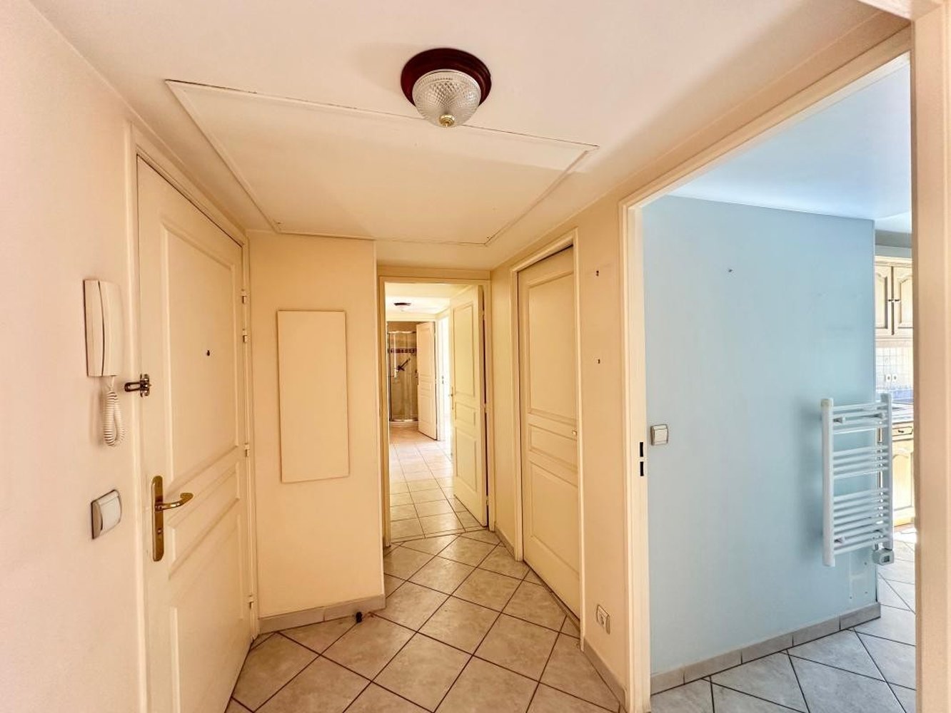 Property photo in Carre d'Or