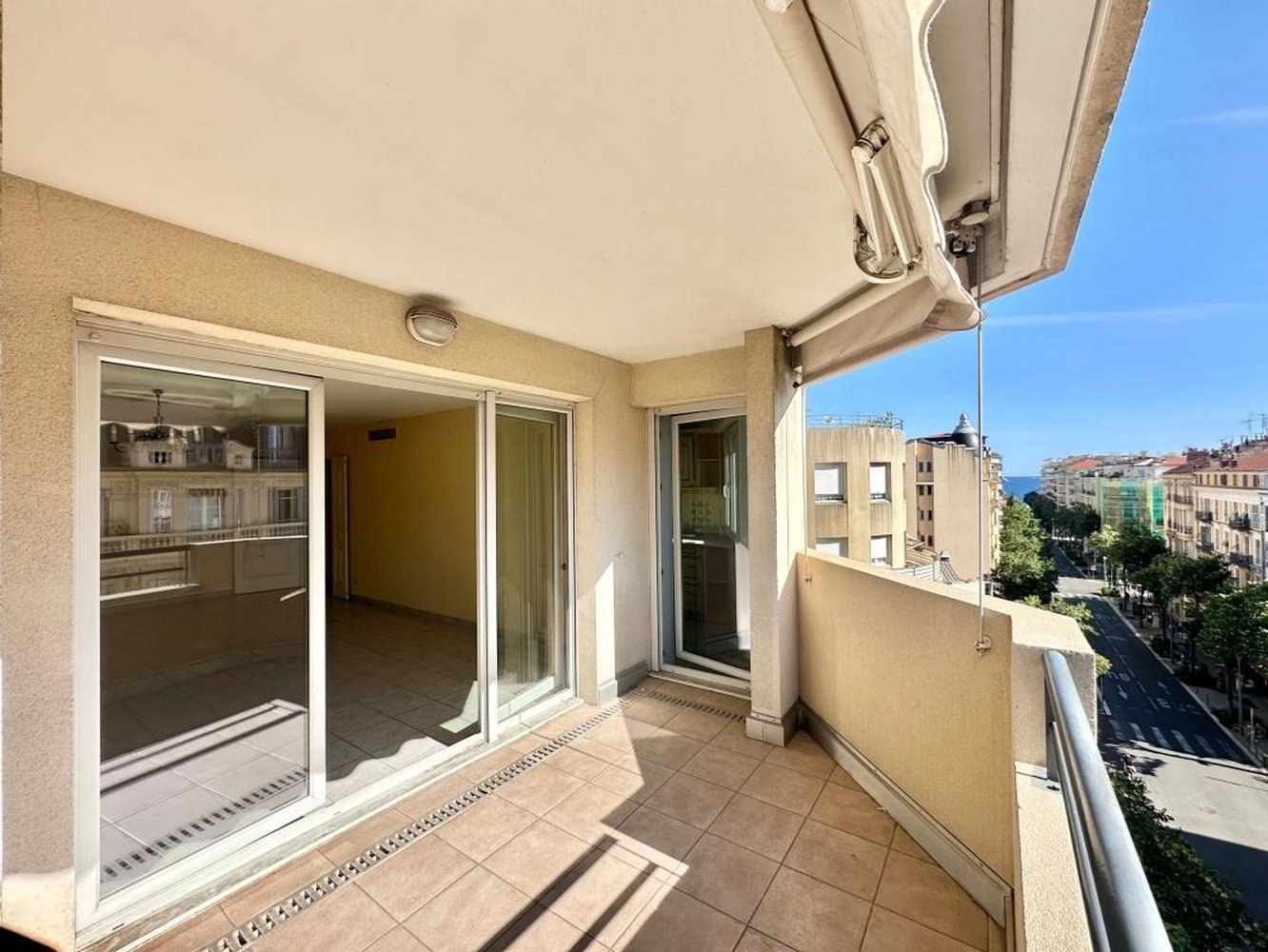 Property photo in Carre d'Or