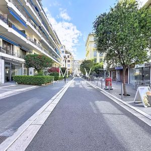 Property in Carre d'Or