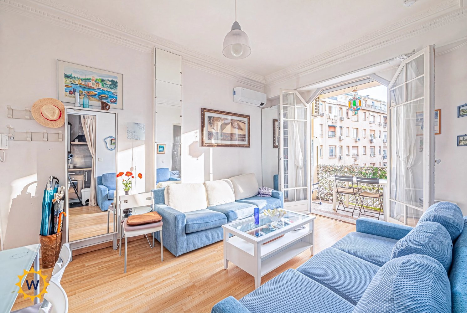 Property photo in Carre d'Or