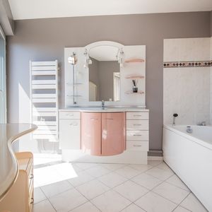 Property in Carre d'Or
