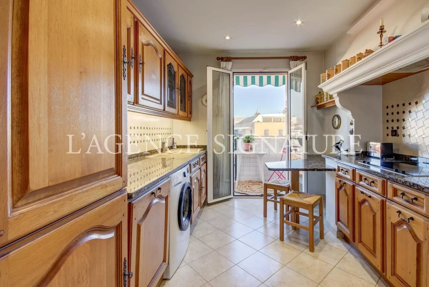 Property photo in Carre d'Or