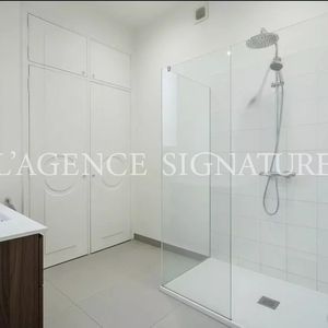 Property in Carre d'Or