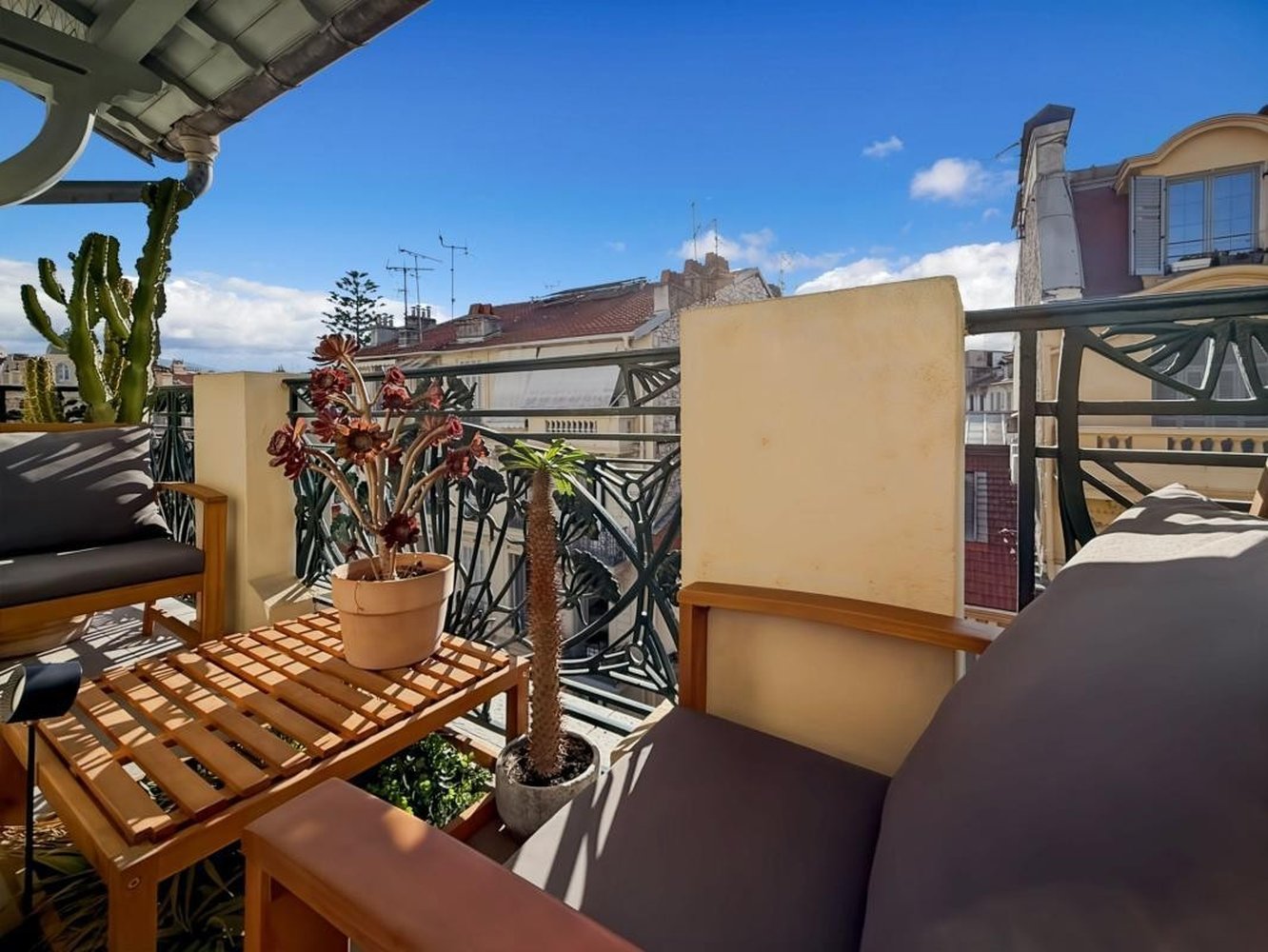 Property photo in Carre d'Or