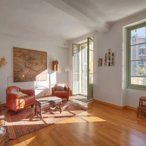 Property in Carre d'Or