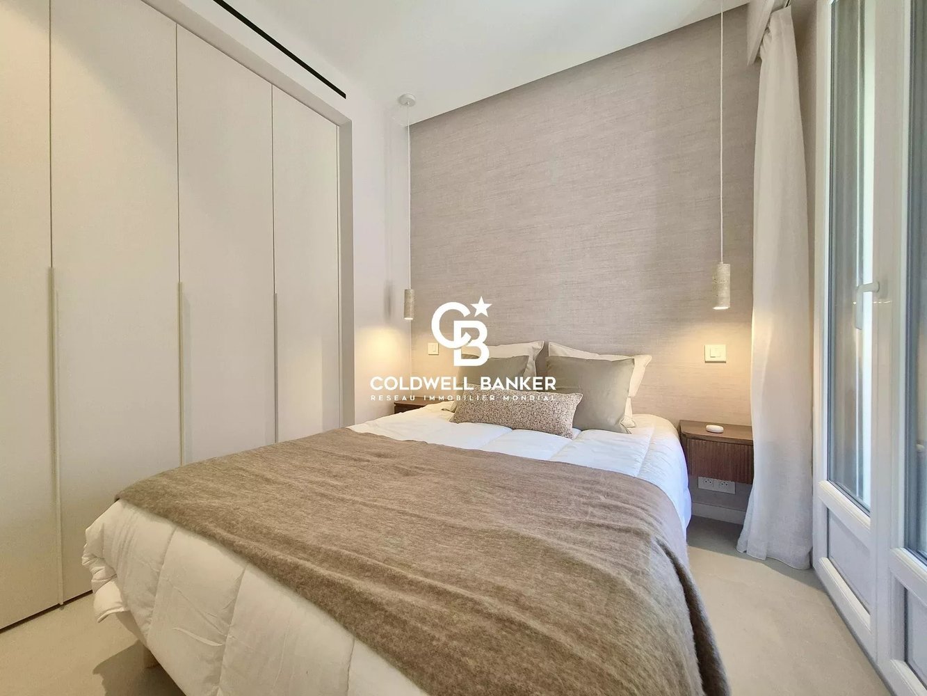 Property photo in Carre d'Or