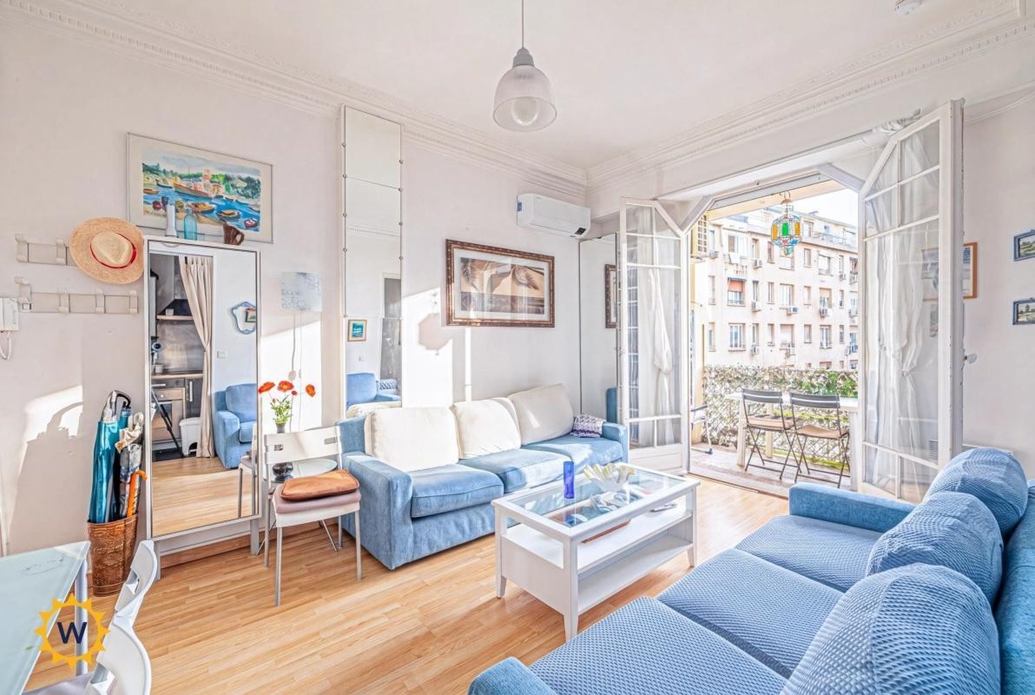 Property photo in Carre d'Or