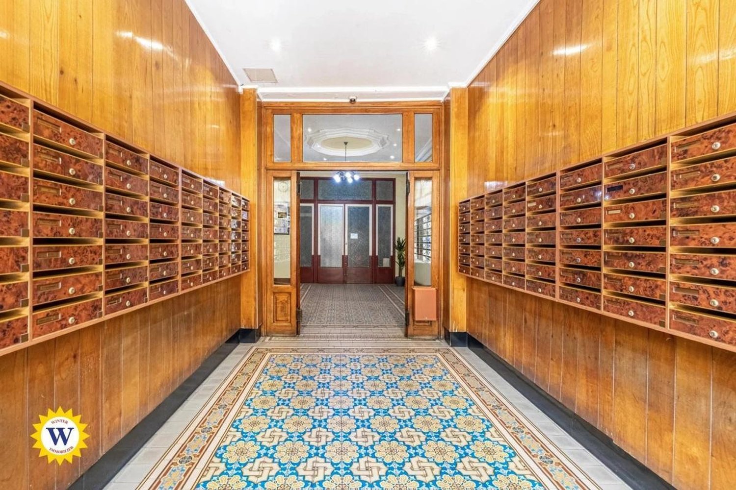 Property photo in Carre d'Or