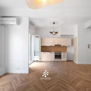 Property in Carre d'Or