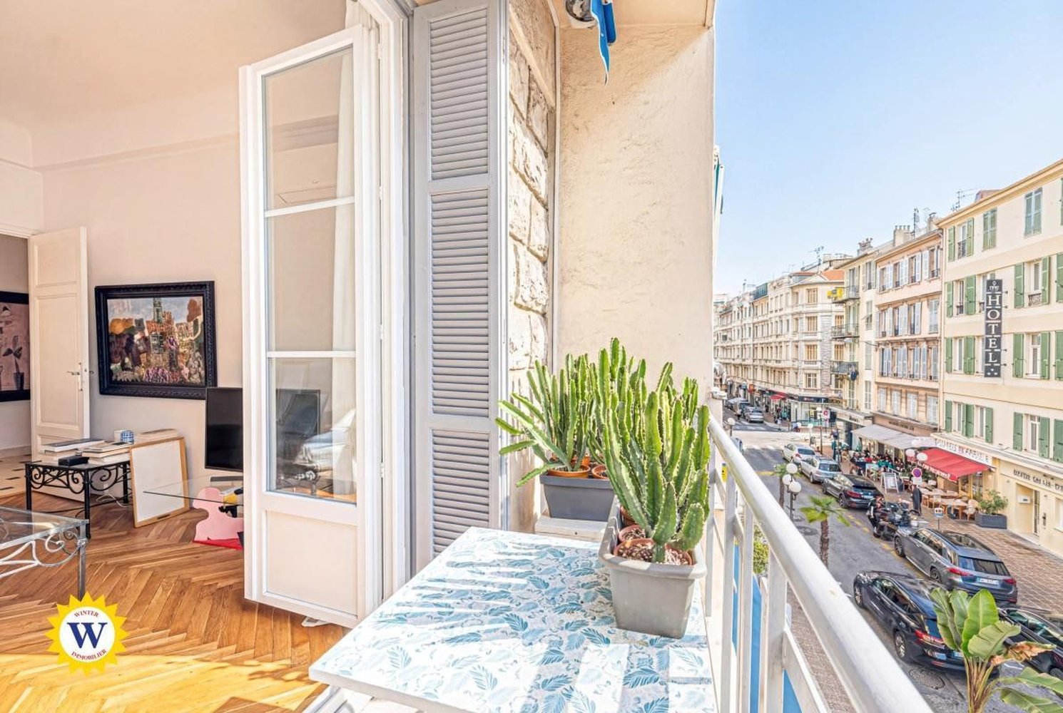 Property photo in Carre d'Or