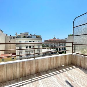 Property in Carre d'Or