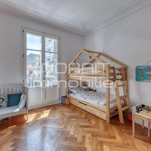 Property in Musicians Quarter