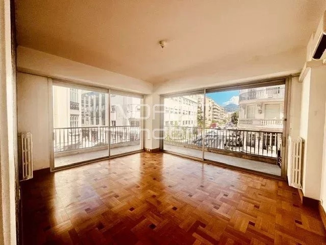 Property photo in Musicians Quarter