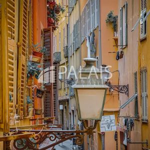 Property in Old Town