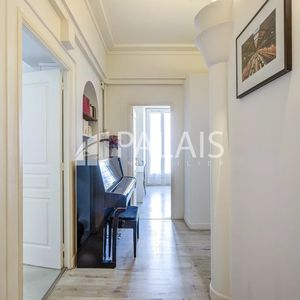 Property in Carre d'Argent