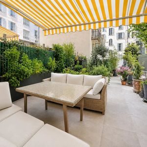 Property in Carre d'Argent