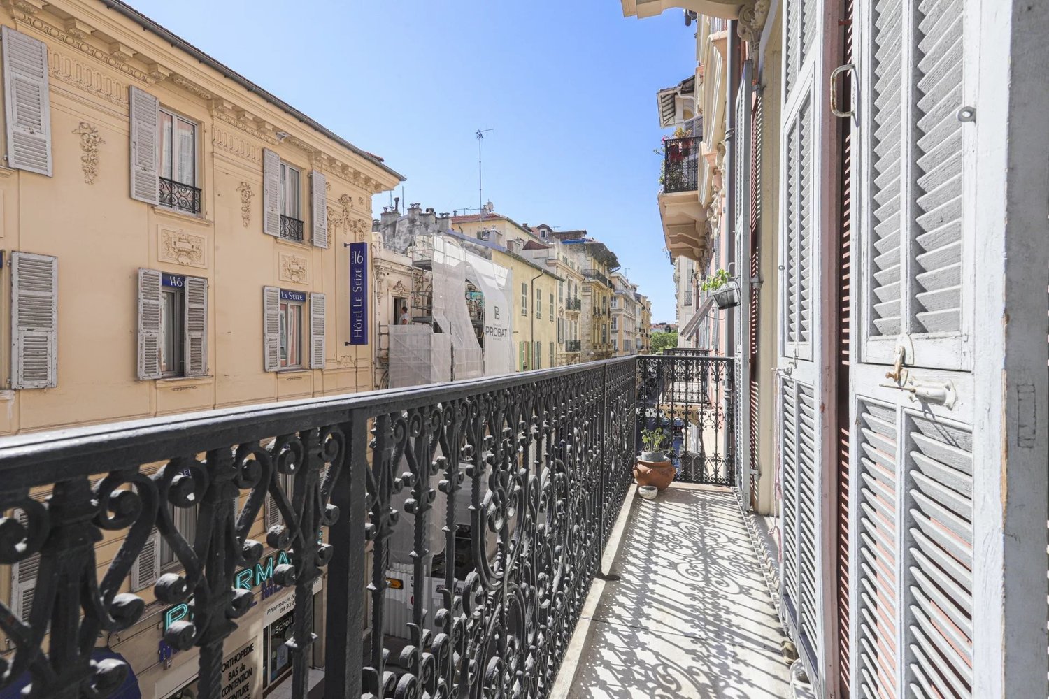 Property photo in Carre d'Argent