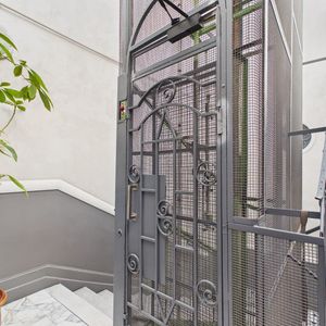 Property in Carre d'Argent