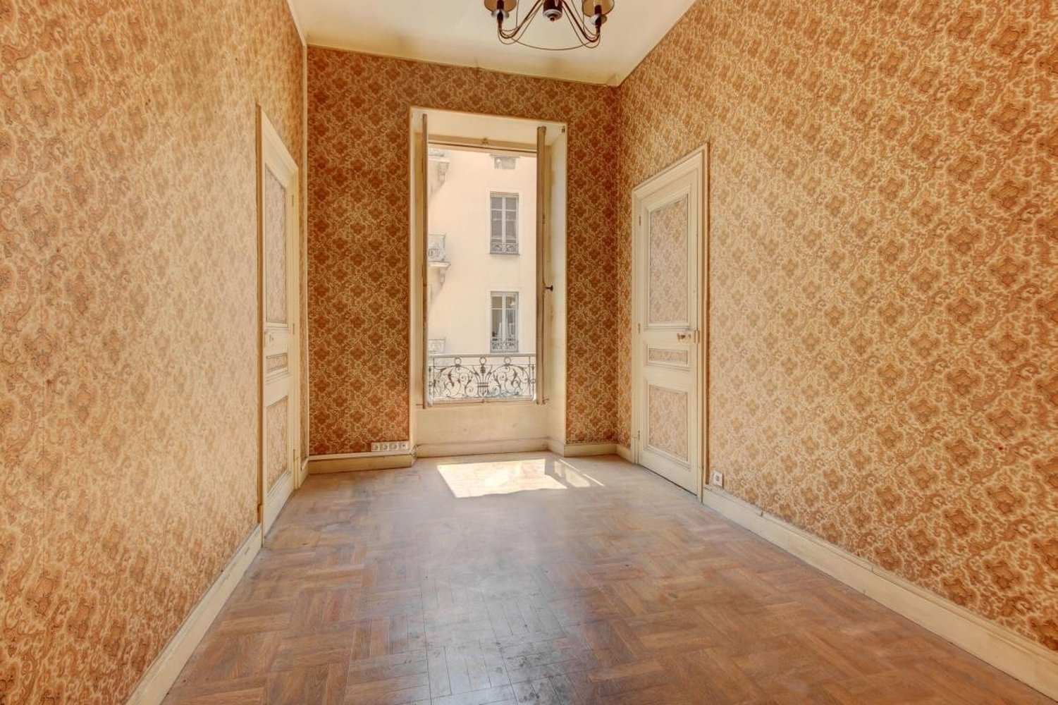 Property photo in Carre d'Argent